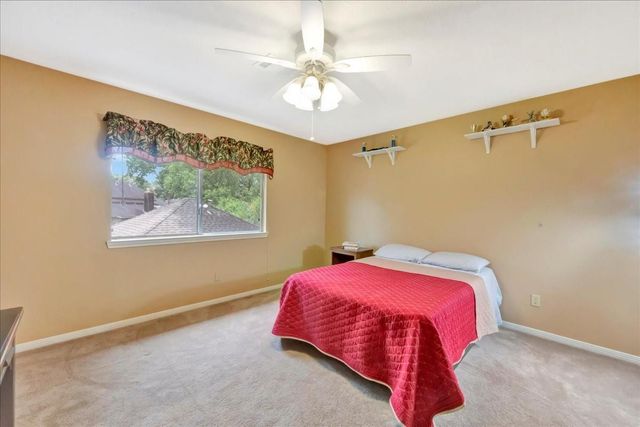 2031 Hillside Oak Lane, Houston, TX 77062