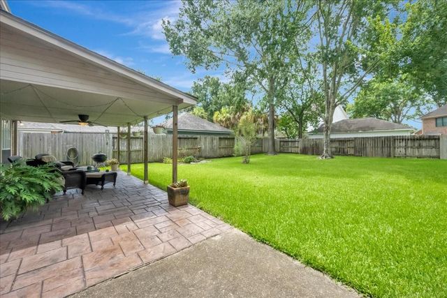 2031 Hillside Oak Lane, Houston, TX 77062