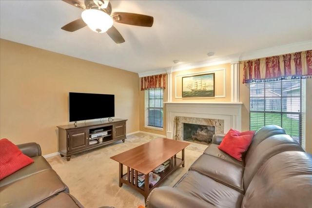 2031 Hillside Oak Lane, Houston, TX 77062