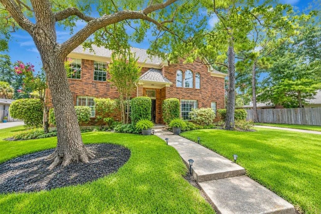 2031 Hillside Oak Lane, Houston, TX 77062