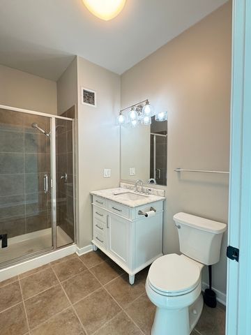 757 N Orleans Street 812, Chicago, IL 60654