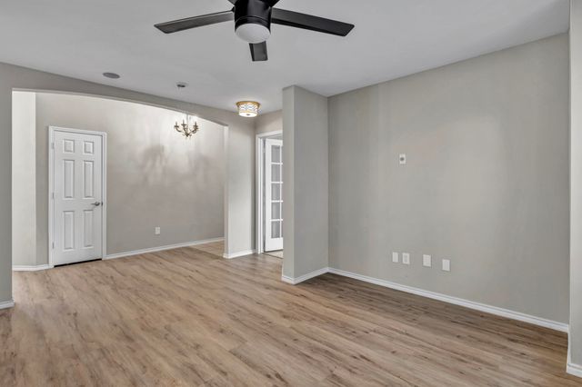 341 Windy Hill Lane, Fort Worth, TX 76108