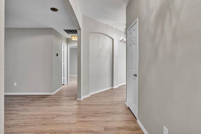 341 Windy Hill Lane, Fort Worth, TX 76108