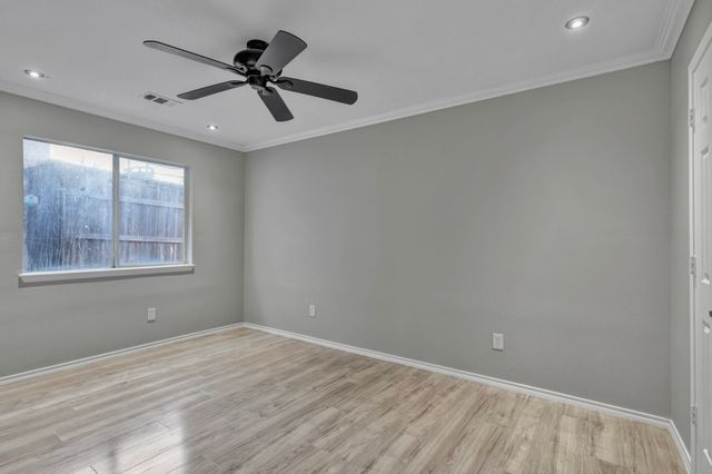 341 Windy Hill Lane, Fort Worth, TX 76108