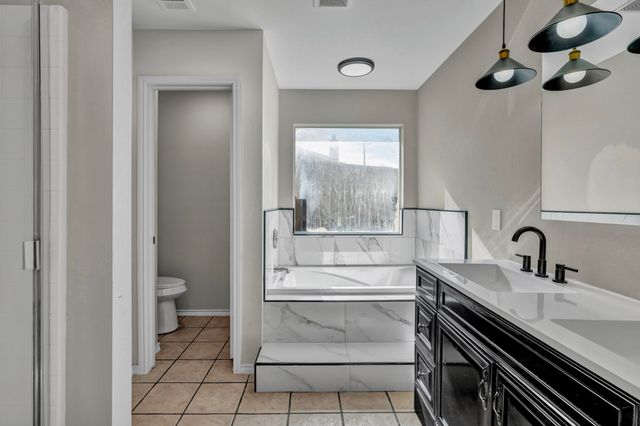 341 Windy Hill Lane, Fort Worth, TX 76108