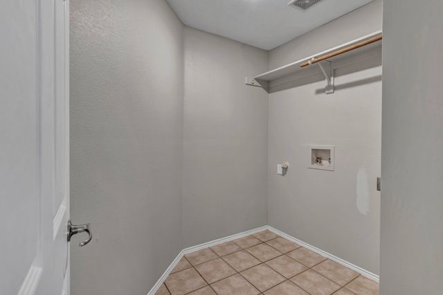 341 Windy Hill Lane, Fort Worth, TX 76108