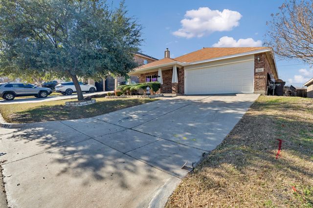341 Windy Hill Lane, Fort Worth, TX 76108