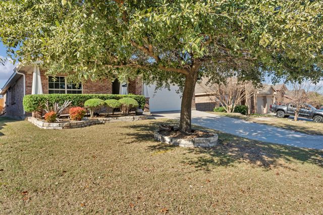 341 Windy Hill Lane, Fort Worth, TX 76108