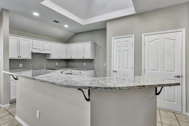 341 Windy Hill Lane, Fort Worth, TX 76108