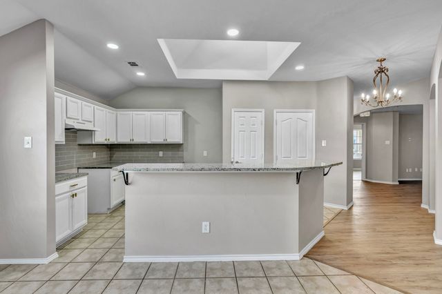 341 Windy Hill Lane, Fort Worth, TX 76108