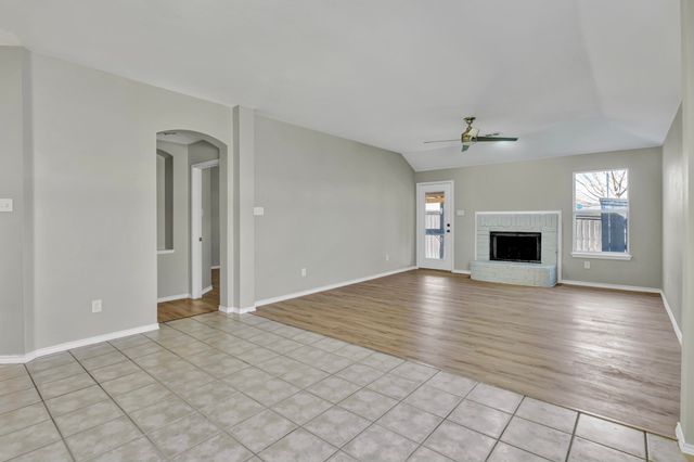 341 Windy Hill Lane, Fort Worth, TX 76108