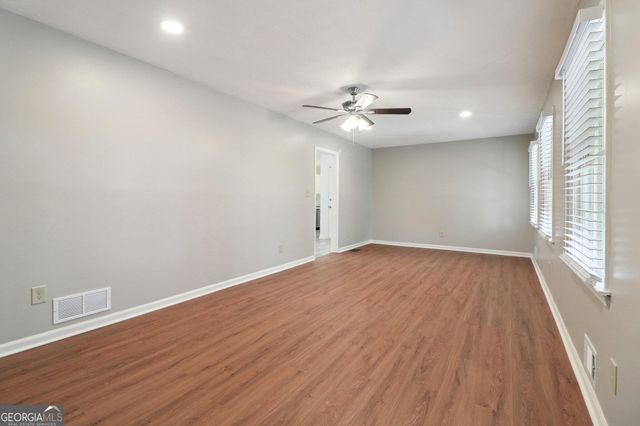 560 Donna Drive SW, Smyrna, GA 30082