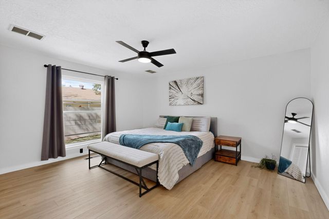 2704 Palo Alto Drive NE, Albuquerque, NM 87112
