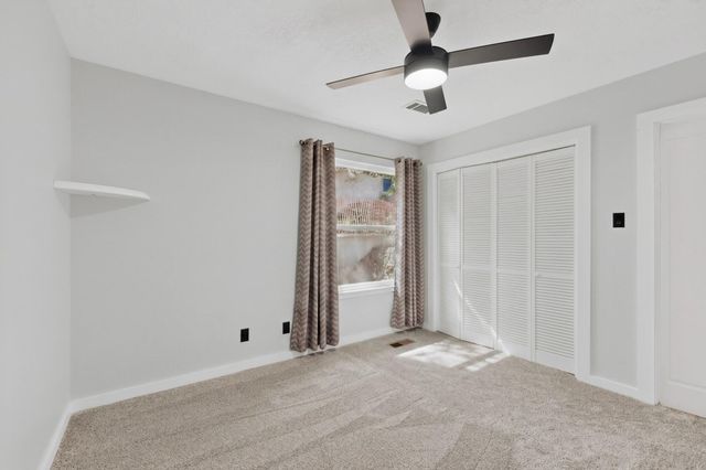 2704 Palo Alto Drive NE, Albuquerque, NM 87112
