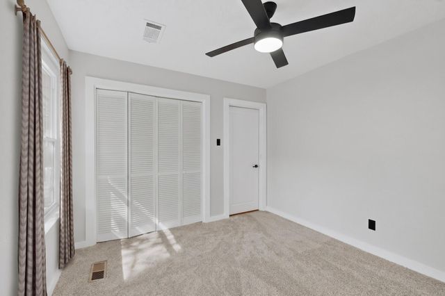 2704 Palo Alto Drive NE, Albuquerque, NM 87112