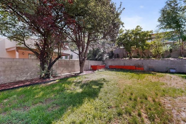 2704 Palo Alto Drive NE, Albuquerque, NM 87112