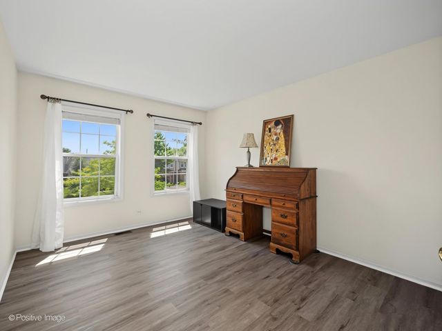 129 Chestnut Hills Circle 129, Burr Ridge, IL 60527
