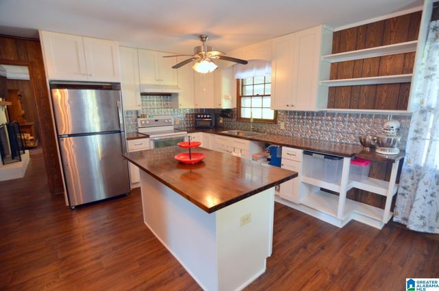 60 ROBERTSON ROAD, Wilsonville, AL 35186
