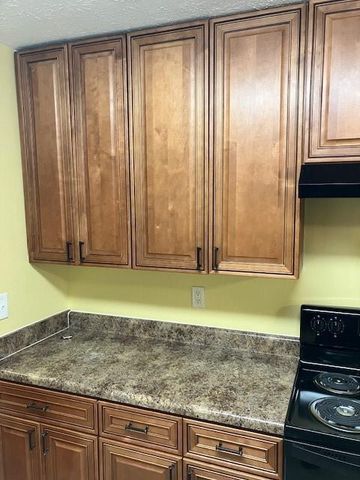 7157 Williamsburg Drive, Riverdale, GA 30274