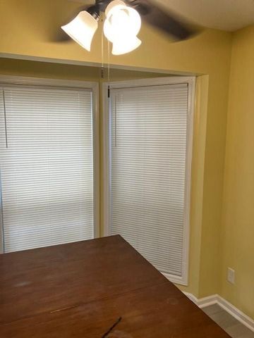 7157 Williamsburg Drive, Riverdale, GA 30274