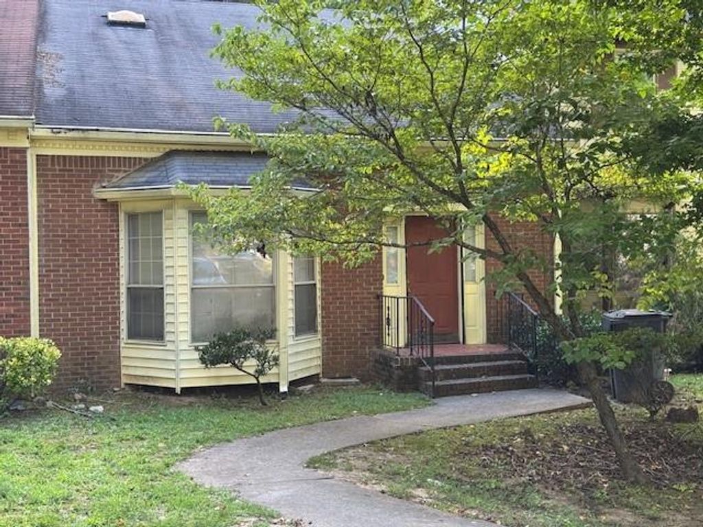 7157 Williamsburg Drive, Riverdale, GA 30274