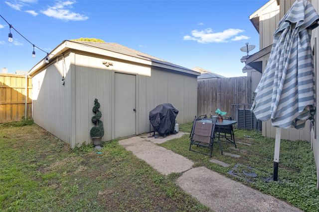 4937 Lomax Drive, Dallas, TX 75227