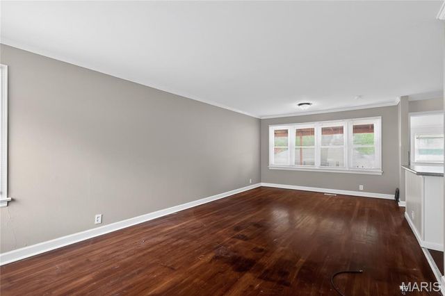 1132 Darr Drive, St Louis, MO 63137
