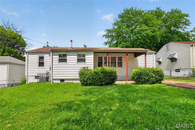 1132 Darr Drive, St Louis, MO 63137