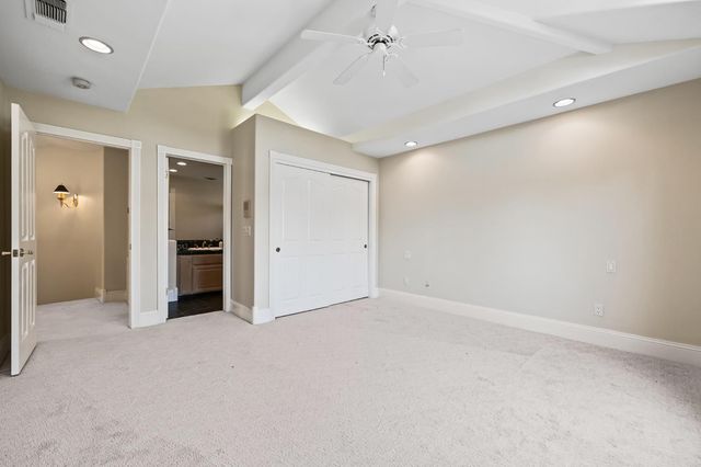 1094 E Newhall Drive, Fresno, CA 93720