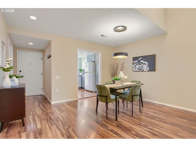 16663 Sw MONTEREY Ln, Portland, OR 97224