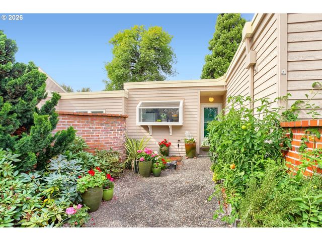 16663 Sw MONTEREY Ln, Portland, OR 97224