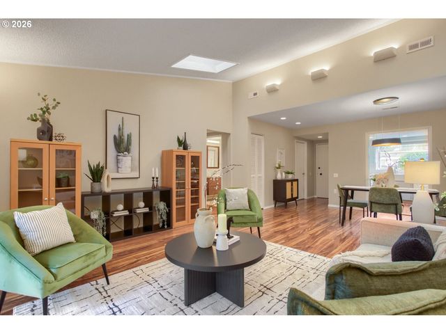 16663 Sw MONTEREY Ln, Portland, OR 97224