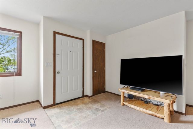 2525 Shatto Drive, Belgrade, MT 59714