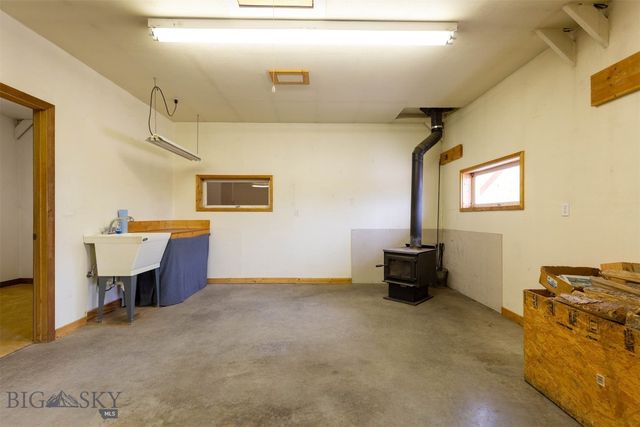 2525 Shatto Drive, Belgrade, MT 59714