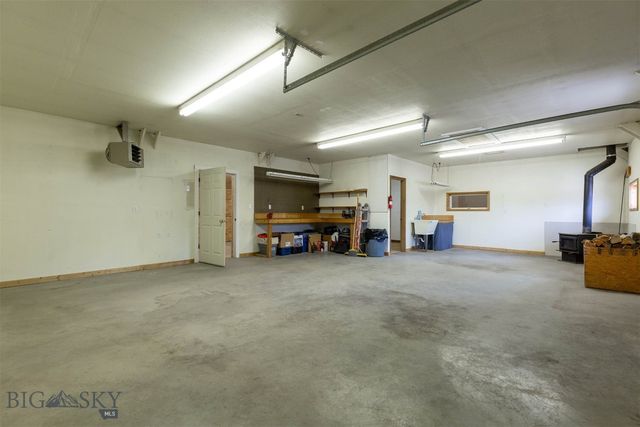 2525 Shatto Drive, Belgrade, MT 59714