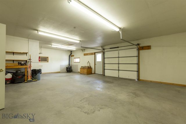 2525 Shatto Drive, Belgrade, MT 59714