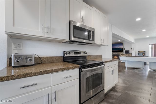 2200 Santa Ynez Drive, Las Vegas, NV 89104