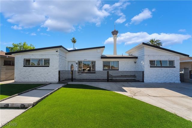 2200 Santa Ynez Drive, Las Vegas, NV 89104