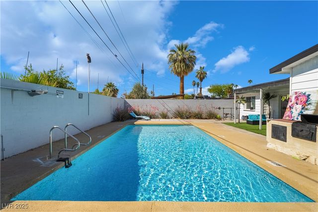 2200 Santa Ynez Drive, Las Vegas, NV 89104