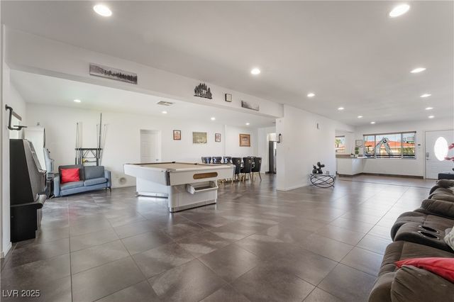 2200 Santa Ynez Drive, Las Vegas, NV 89104