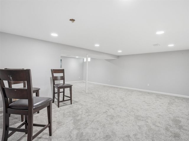 3867 Percy King Road, Waterford Charter Township, MI 48329