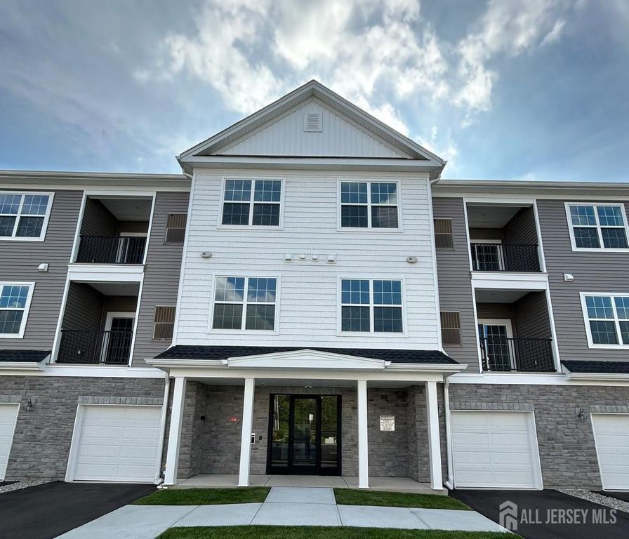 29212 Radford Court, Monroe, NJ 08831