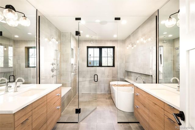 1675 S Steele Street, Denver, CO 80210