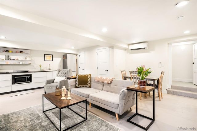 1675 S Steele Street, Denver, CO 80210