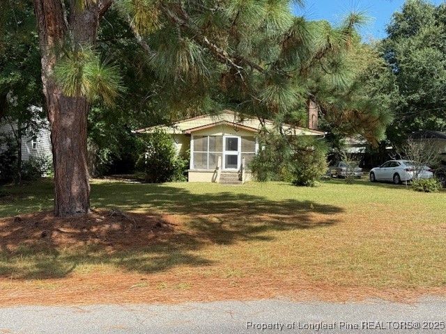 435 W Connecticut Avenue, Southern Pines, NC 28387