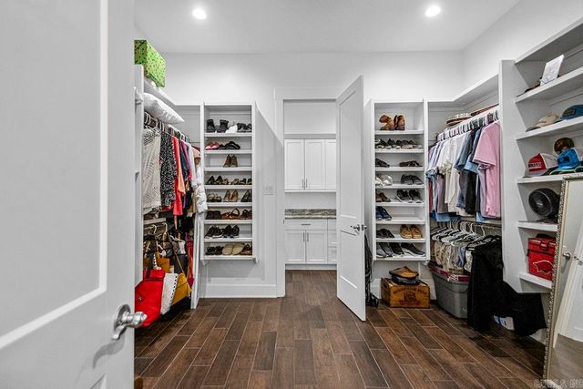 7730 S SHORELINE Boulevard, Benton, AR 72019