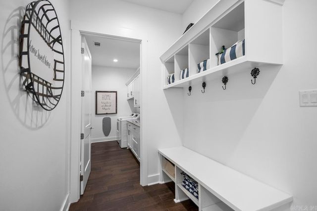 7730 S SHORELINE Boulevard, Benton, AR 72019