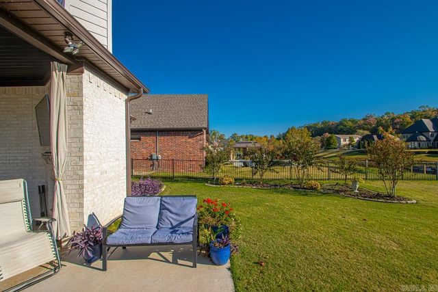 7730 S SHORELINE Boulevard, Benton, AR 72019