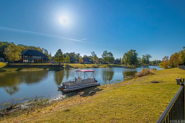 7730 S SHORELINE Boulevard, Benton, AR 72019