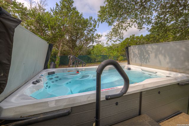 1840 Rustic Oak Ln, Spring Branch, TX 78070